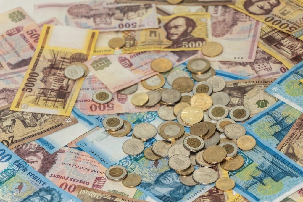 ÁFA kulcsok Magyarországon – forint bankjegyek és érmék vállalkozói adózáshoz